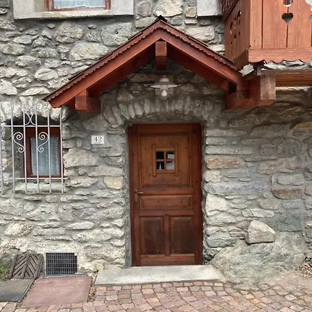 La Vecchia Scuola Apartment *