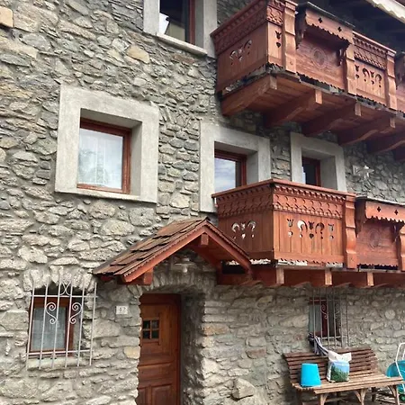 La Vecchia Scuola * Saint Marcel