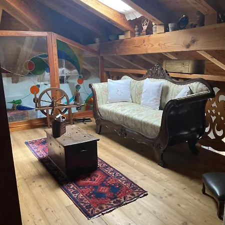 Apartment La Vecchia Scuola Saint Marcel